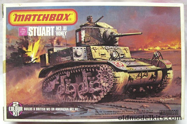 Matchbox 1/76 TWO M3/A1 Stuart Honey Tank - With Diorama Display Base, PK84 plastic model kit